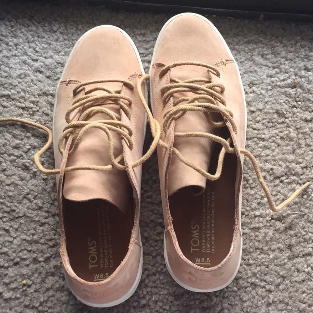 Toms leather shoe